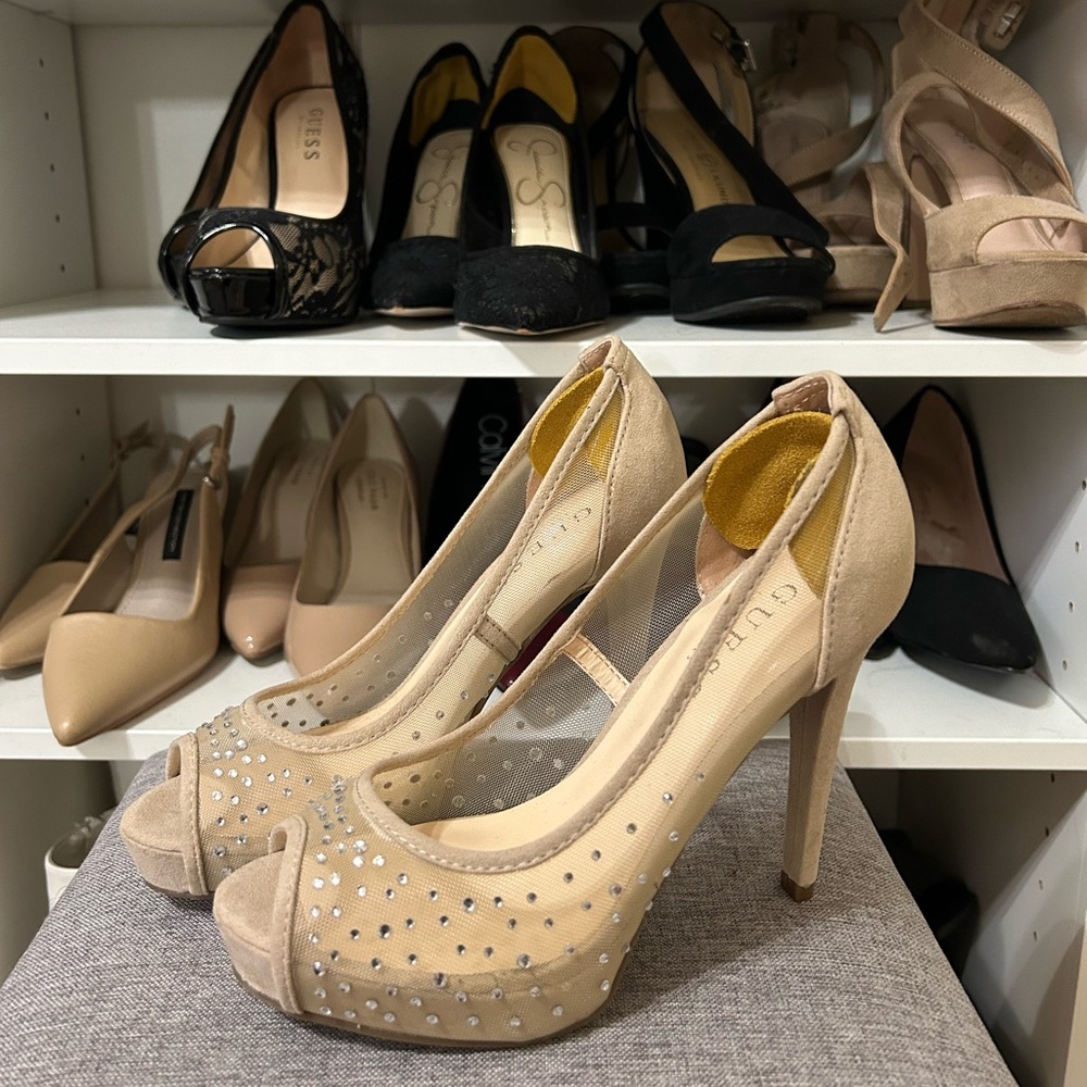 Guess Cream Heels